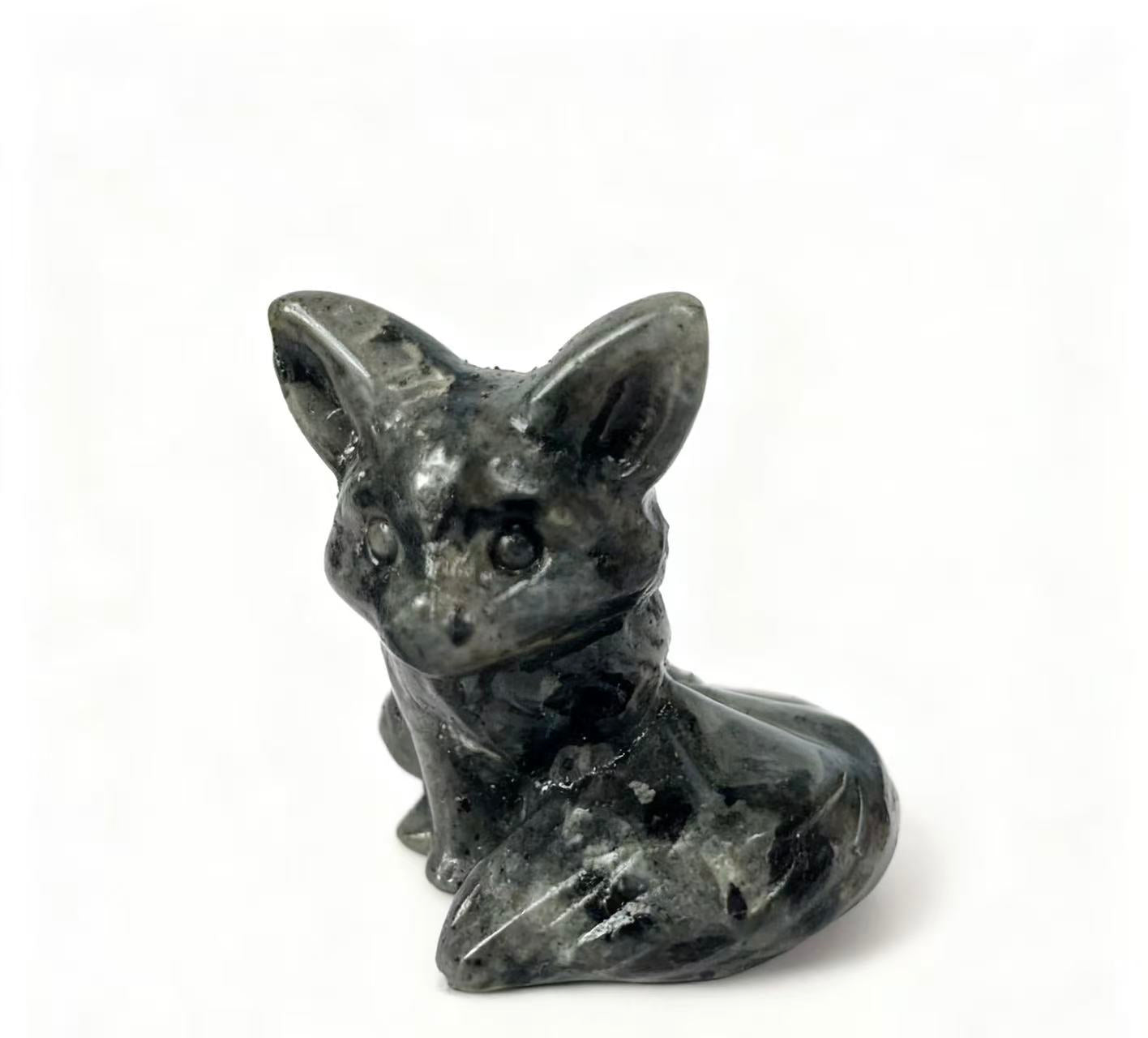 Fox Carving Natural Crystals.4.5cm