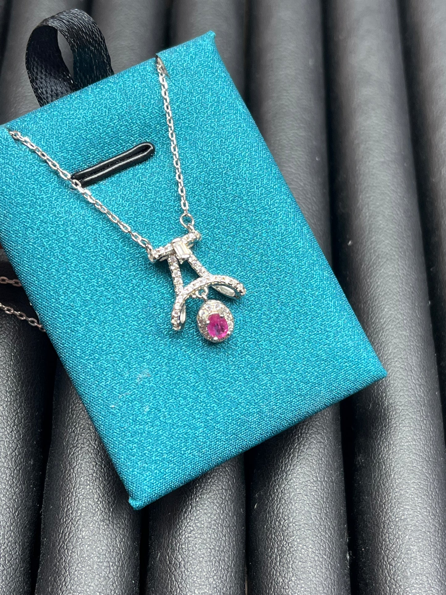 S925 ruby necklace