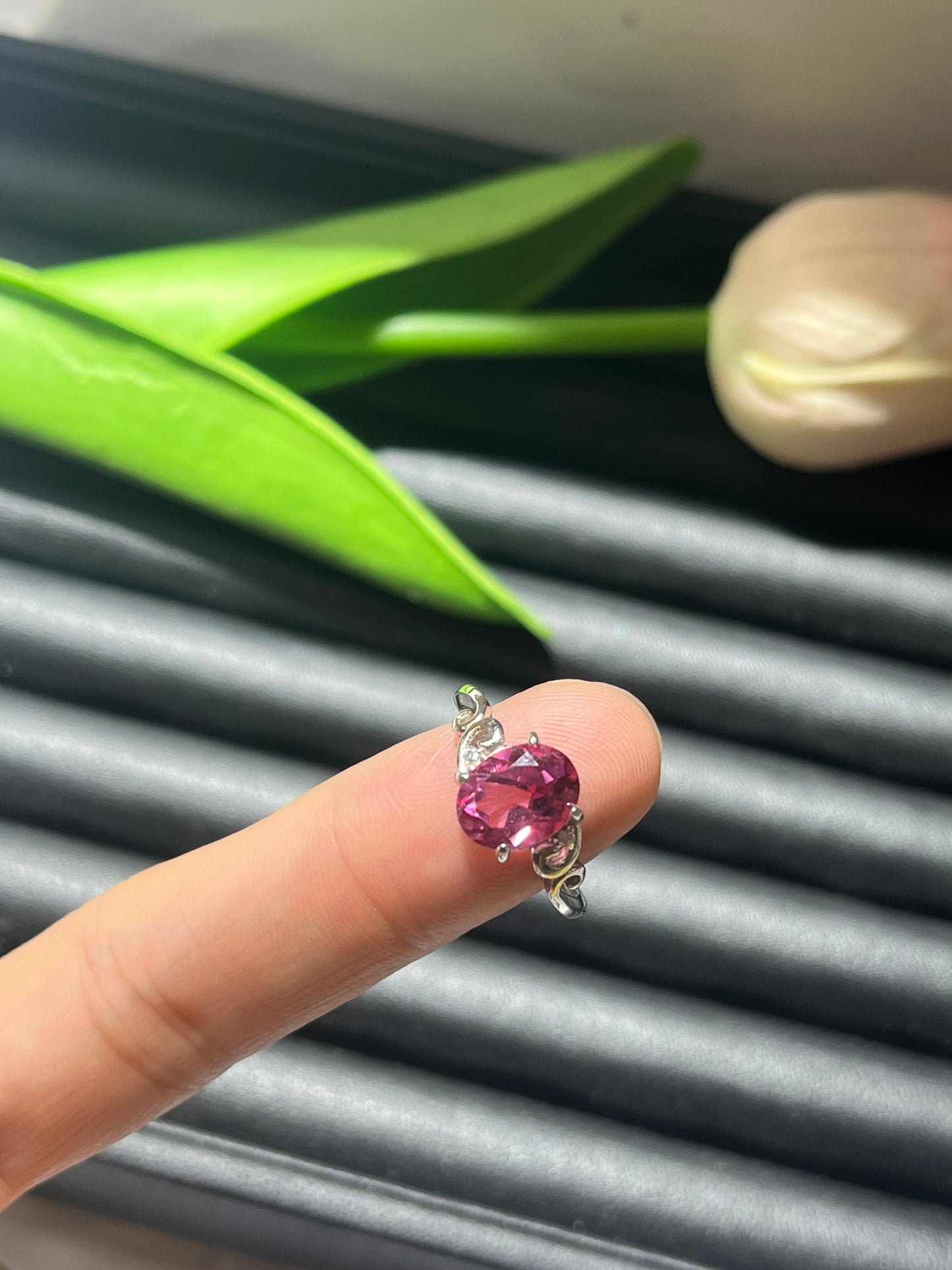 S925:Oval Pink Topaz rings