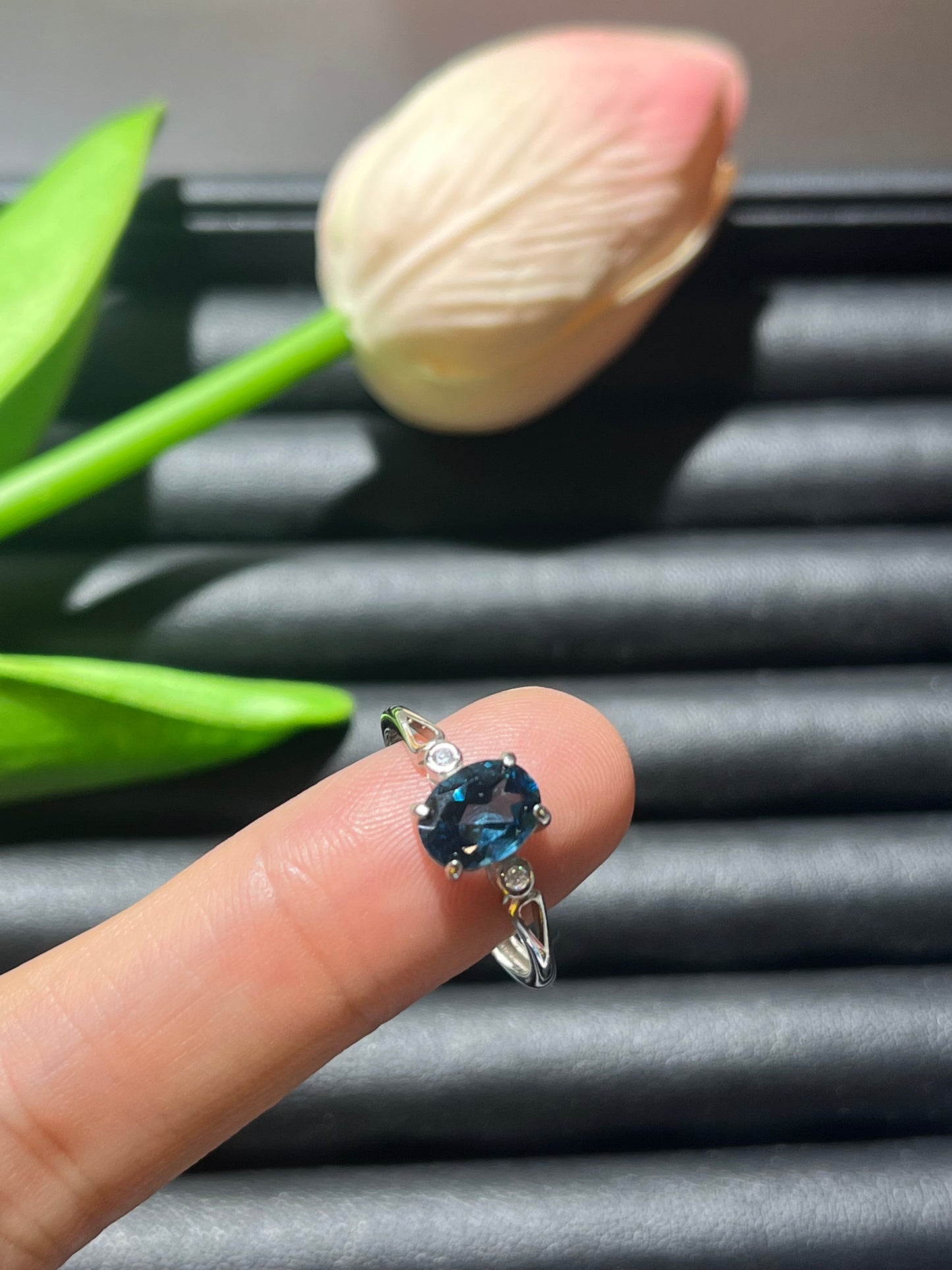 S925: London Blue Topaz Rings